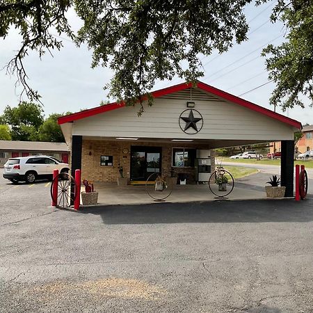 Glen Rose Inn & Suites Екстериор снимка